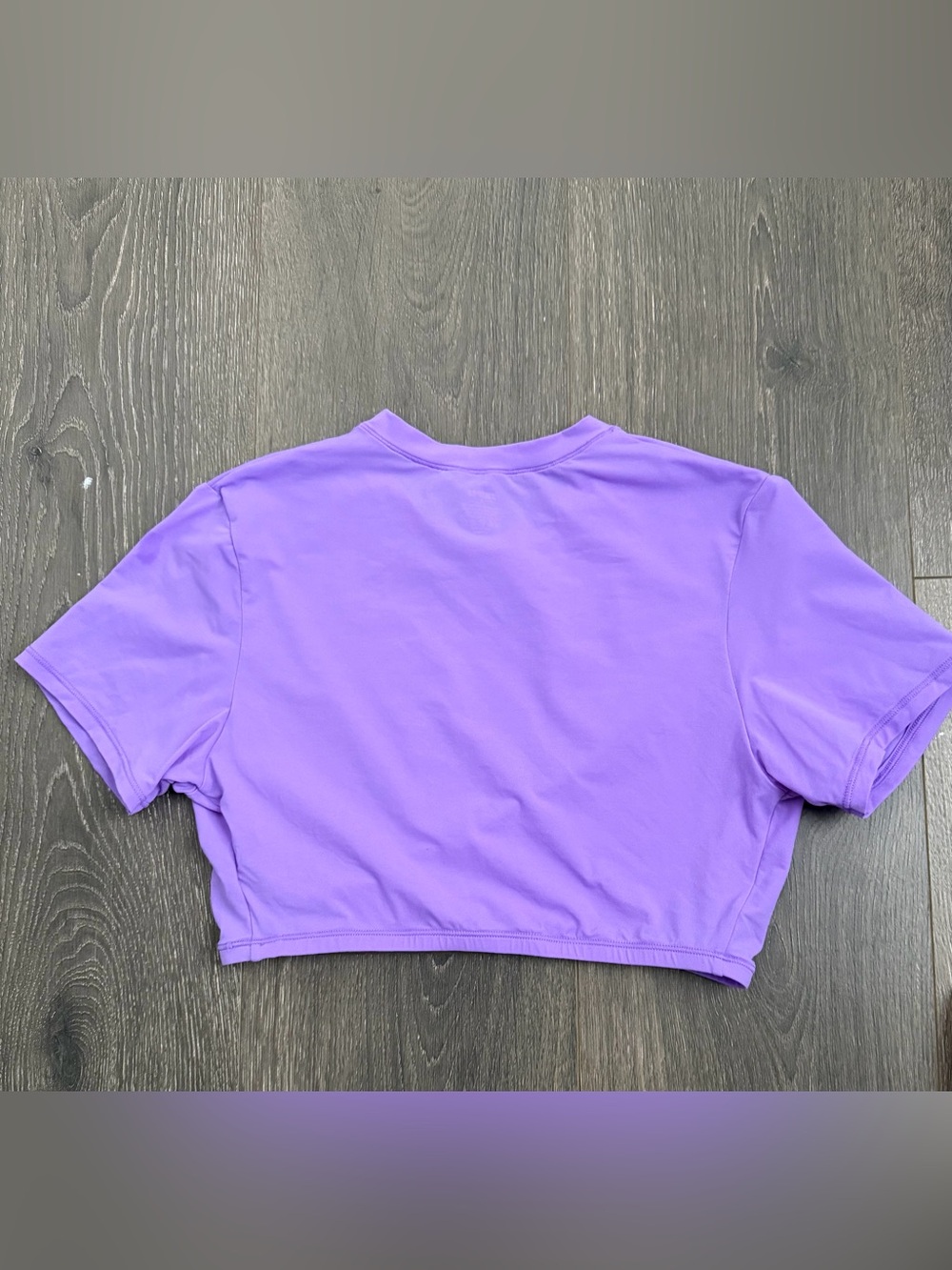 SKIMS Lavender Purple Short Sleeve Cropped Tee Stretch Activewear Y2K size M Top - Picture 3 of 6